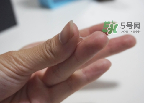 小棕瓶和百優(yōu)眼霜哪個(gè)好？小棕瓶眼霜和百優(yōu)眼霜對(duì)比