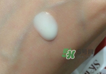 神仙水和小燈泡哪個(gè)好？神仙水和小燈泡使用順序
