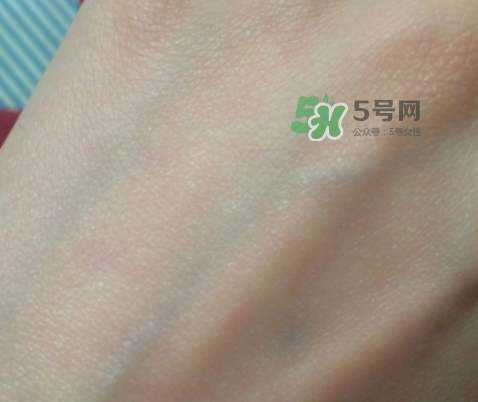 神仙水和小燈泡哪個(gè)好？神仙水和小燈泡使用順序
