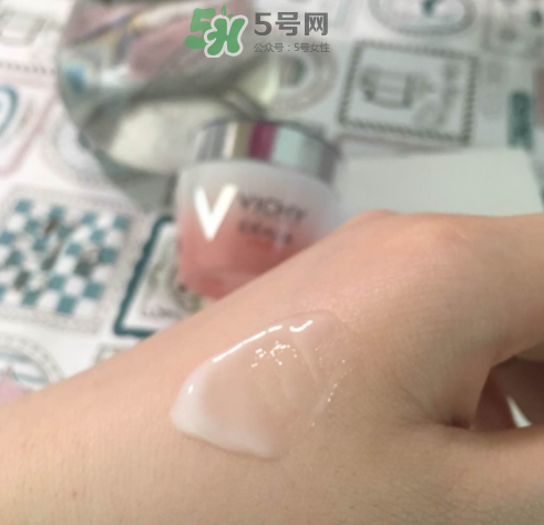 薇姿水光煥白乳霜怎么樣？薇姿水光煥白乳霜好用嗎？