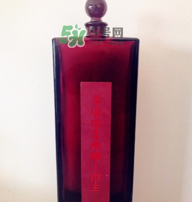 資生堂紅色蜜露搭配什么乳液？紅色蜜露搭配什么使用