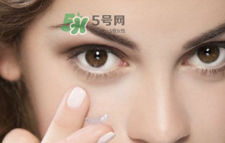 配個(gè)隱形眼鏡多少錢？隱形眼鏡日拋多少錢