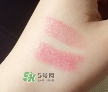 嬌蘭親親唇膏白管和黑管哪個好？嬌蘭白管和黑管區(qū)別