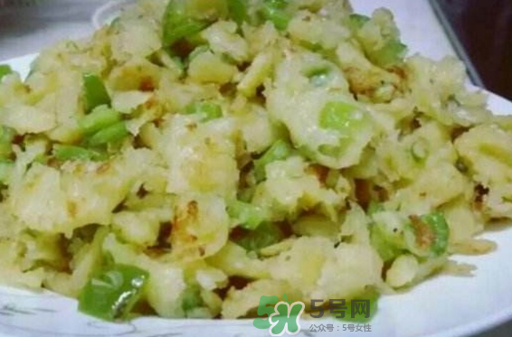 辣椒和面怎么炒？干辣椒面怎么做好吃？