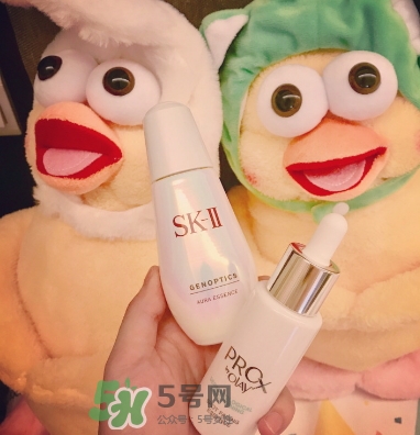 sk2小燈泡和olay小白瓶哪個(gè)好？sk2小燈泡和小白瓶區(qū)別