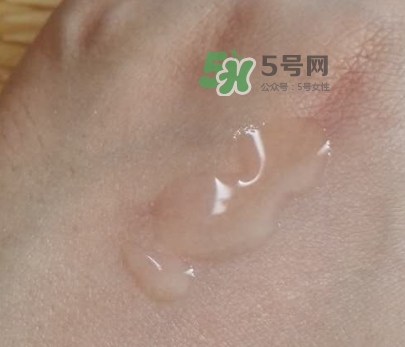 悅木之源菌菇水是爽膚水嗎？悅木之源菌菇水是精華嗎