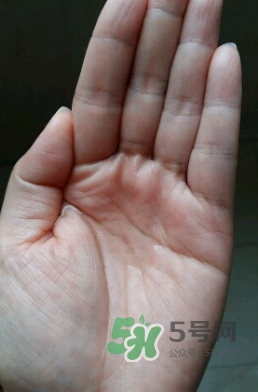 悅木之源菌菇水和健康水哪個好？菌菇水和健康水對比