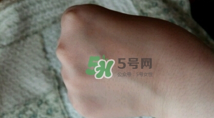 悅木之源菌菇水和健康水哪個好？菌菇水和健康水對比