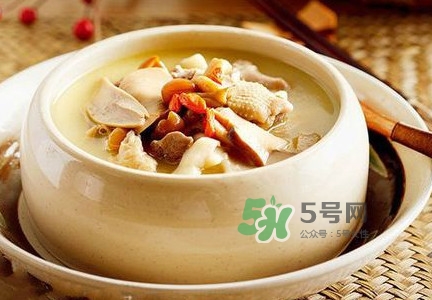松茸煲排骨怎么做？松茸燉排骨有什么功效