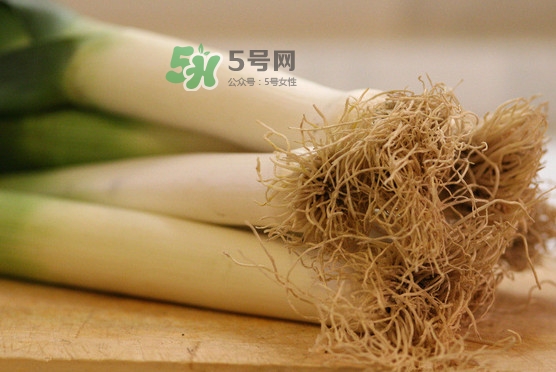 大蔥有病毒怎么去除？大蔥有黃點是什么原因