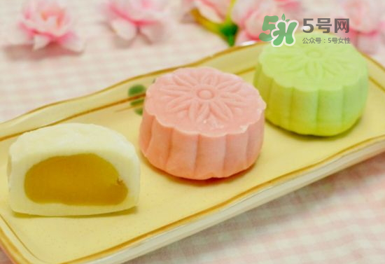 冰皮月餅為什么皮硬？冰皮月餅不變硬配方