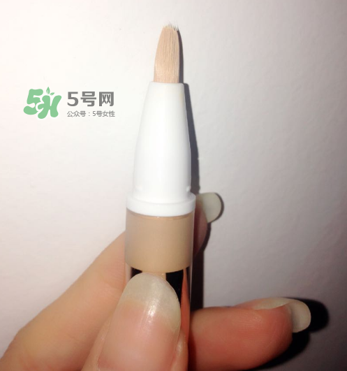 歐萊雅遮瑕筆怎么用？歐萊雅遮瑕筆使用方法