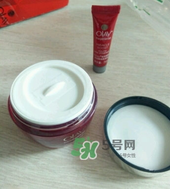 olay玉蘭油大紅瓶一套多少錢？olay大紅瓶專柜多少錢
