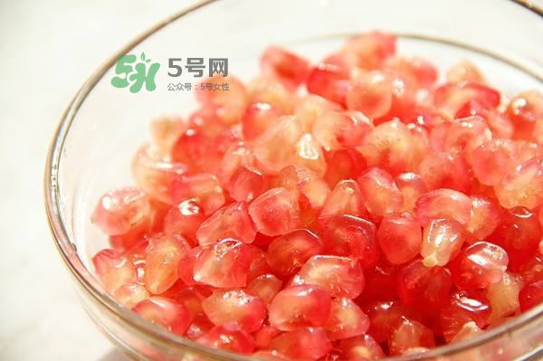 石榴不能和什么一起吃？石榴哪些人不能吃？