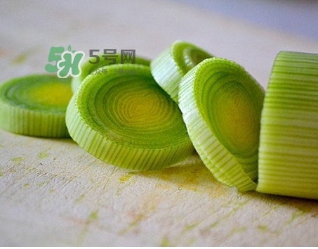 大蔥可以放冰箱嗎？大蔥可以放多久