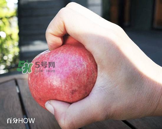 石榴怎么剝方便？怎么快速剝石榴？