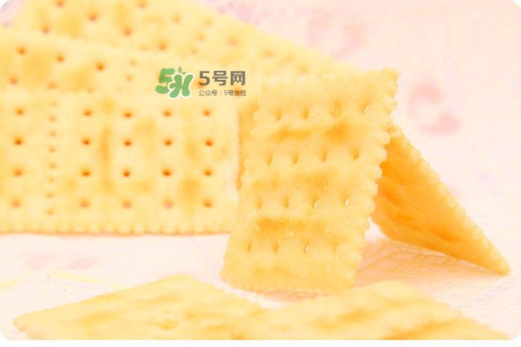 孕婦能吃蘇打餅干嗎？孕婦吃蘇打餅干好嗎？