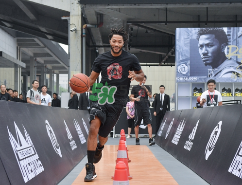 2017羅斯中國行上腳穿的球鞋是什么牌子_哪個型號？