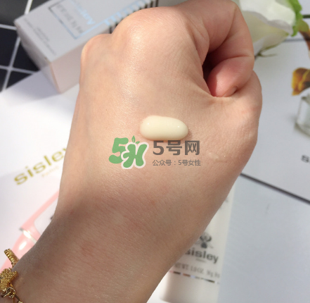 希思黎美白精華好用嗎？希思黎美白精華怎么樣？