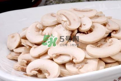 新鮮白蘑菇怎么做好吃？白蘑菇有什么好處