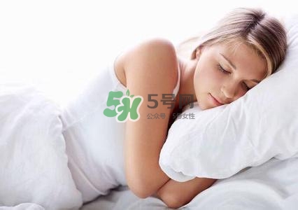孕婦睡姿會影響寶寶嗎？孕婦睡姿對寶寶的影響