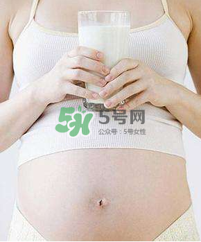 孕婦奶粉和普通奶粉的區(qū)別  懷孕必須喝孕婦奶粉嗎？