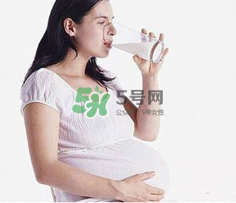 孕婦奶粉和普通奶粉的區(qū)別  懷孕必須喝孕婦奶粉嗎？
