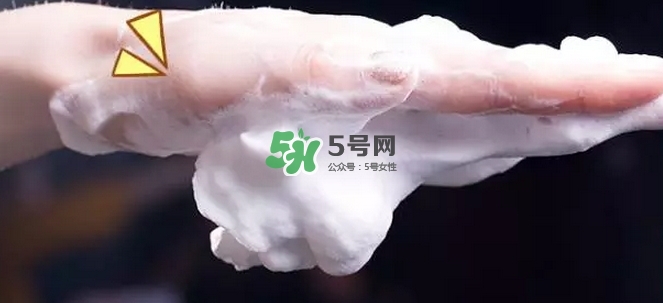 資深堂UNO男士洗面奶怎么樣？資生堂男士洗面奶成分