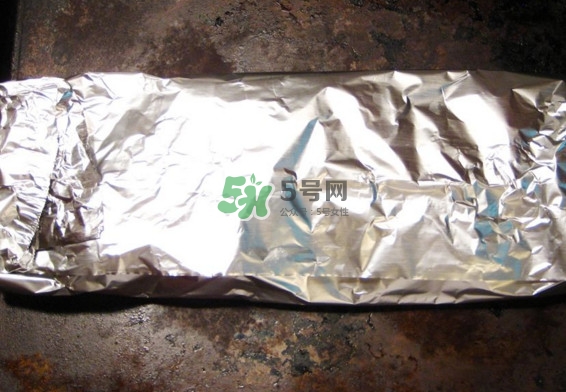 錫紙有毒嗎？錫紙是鋁箔紙嗎？