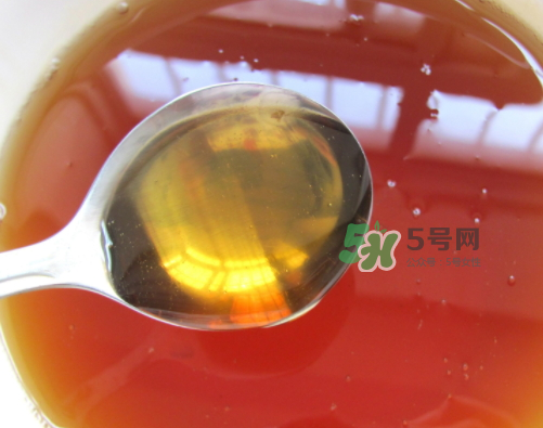 月餅為什么要用轉(zhuǎn)化糖漿？做月餅的轉(zhuǎn)化糖漿是什么？