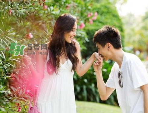 婚外情如何調(diào)查取證？網(wǎng)絡(luò)聊天記錄屬于婚外情證據(jù)嗎？