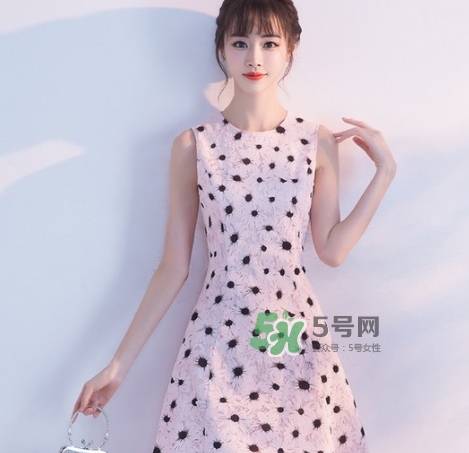 十月份去三亞穿什么衣服？10月份去三亞穿衣搭配
