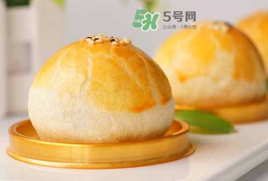 蛋黃酥熱量高嗎？一個(gè)蛋黃酥的熱量