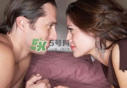 男人出軌前有什么征兆？為什么男人更容易出軌？