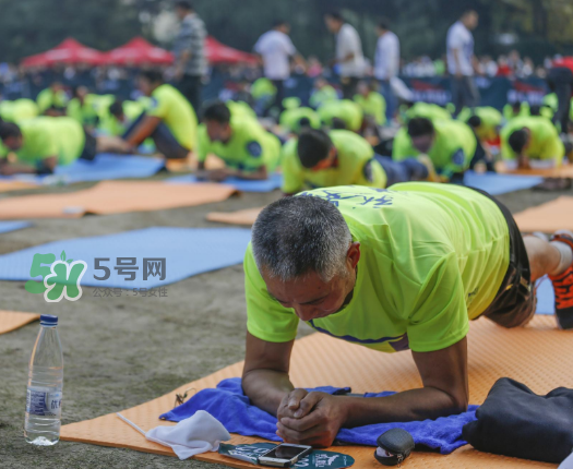 平板支撐會影響長高嗎？做平板支撐會不會長不高？
