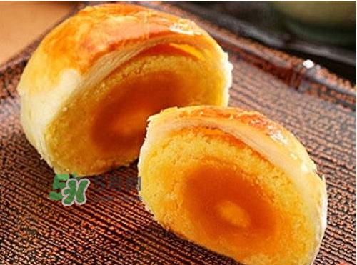 蛋黃酥烤多長(zhǎng)時(shí)間最好？蛋黃酥烤多久？