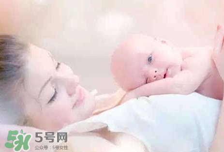 哺乳期來月經正常嗎？哺乳期來例假正常嗎？