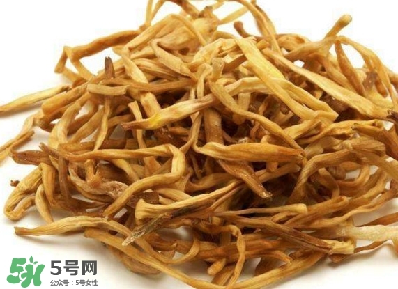 為什么說(shuō)黃花菜都涼了？黃花菜為什么要抽芯