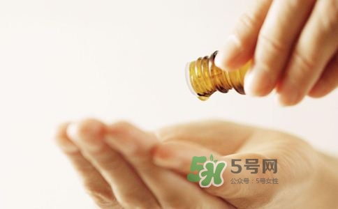 使用潤滑劑會降低性欲嗎？用口水做潤滑劑好嗎？