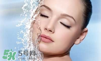 秋天皮膚干燥怎么辦？秋天皮膚干燥吃什么好？