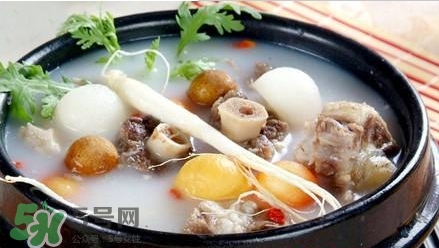 孕婦喝鯽魚(yú)湯上火嗎？孕婦喝鯽魚(yú)湯會(huì)發(fā)胖嗎？