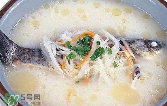 產(chǎn)婦鯽魚(yú)湯什么時(shí)候喝？產(chǎn)婦鯽魚(yú)湯放調(diào)料嗎？