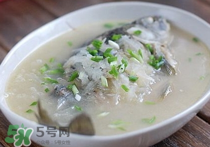 孕婦喝鯽魚(yú)湯上火嗎？孕婦喝鯽魚(yú)湯會(huì)發(fā)胖嗎？