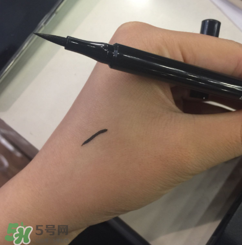 bobbi brown液體眼線(xiàn)筆多少錢(qián)？芭比波朗眼線(xiàn)液筆價(jià)格