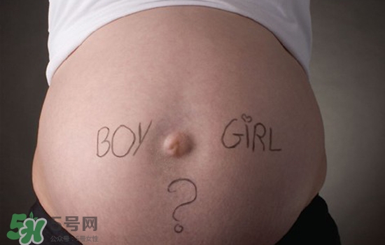 妊娠紋在左邊生男或女？怎么從妊娠紋看男女？
