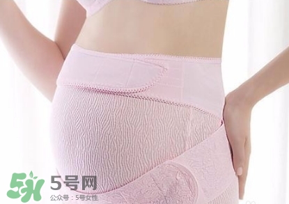 妊娠紋什么時候變白？妊娠紋產(chǎn)品什么時候用？