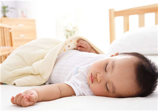 怎么樣培養(yǎng)寶寶自己入睡？怎么樣培養(yǎng)寶寶整夜睡覺(jué)？