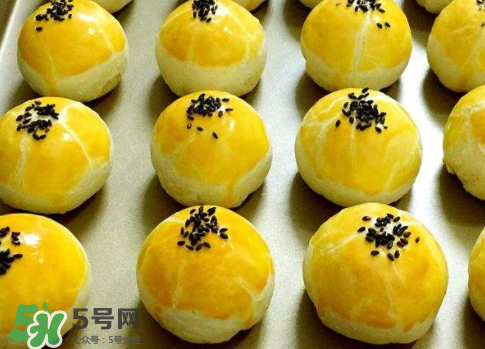 蛋黃酥可以放冰箱嗎？蛋黃酥放冰箱好吃嗎？