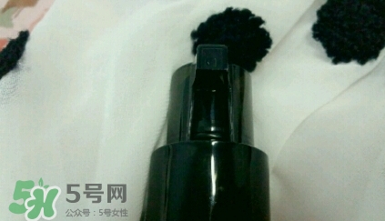 護(hù)發(fā)精油怎么用？護(hù)發(fā)精油使用方法