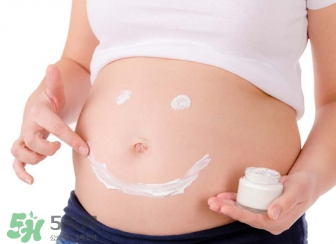 大腿長(zhǎng)了妊娠紋怎么辦？為什么大腿外側(cè)有條紋？